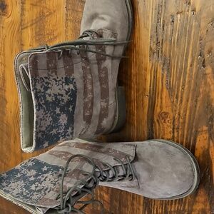 ROCK AND CANDY SHIA COMBAT FLAG BOOTS